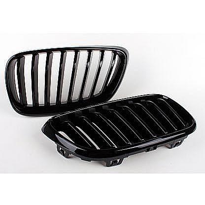 For 14-18 BMW F22 F23 2-Series Use Front Kidney Grille in Gloss Jet Black Color